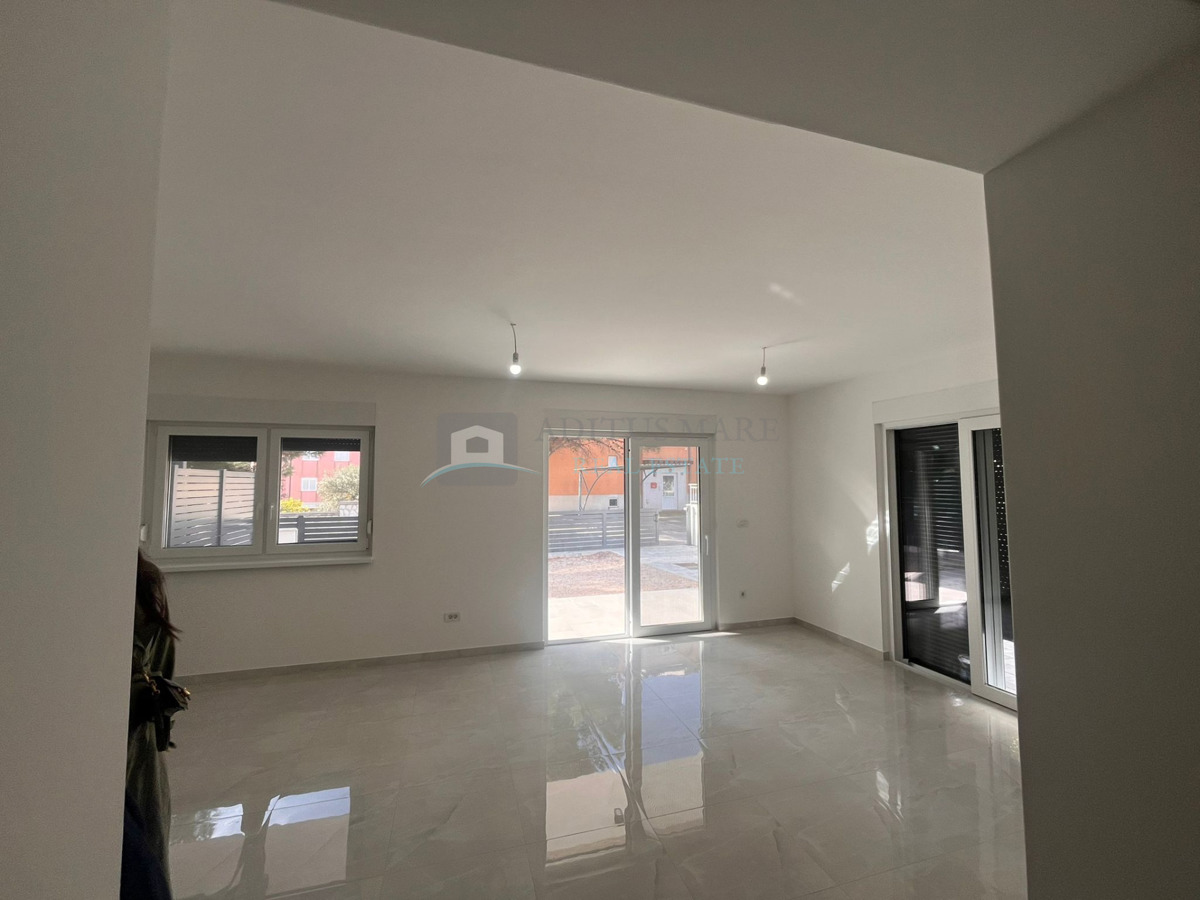 House For sale - ŠIBENSKO-KNINSKA VODICE