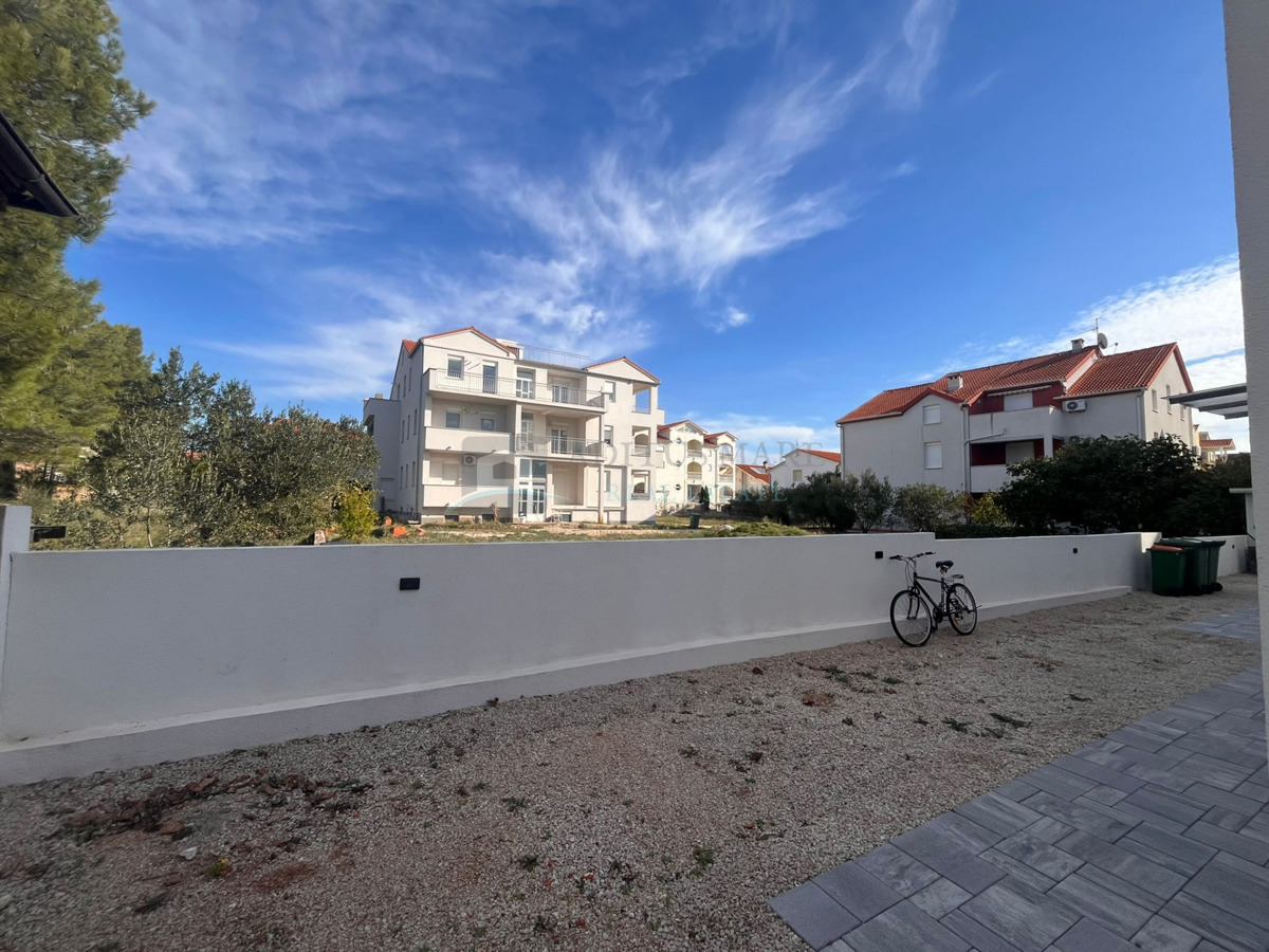 House For sale - šibensko-kninska Vodice - foto 2/18