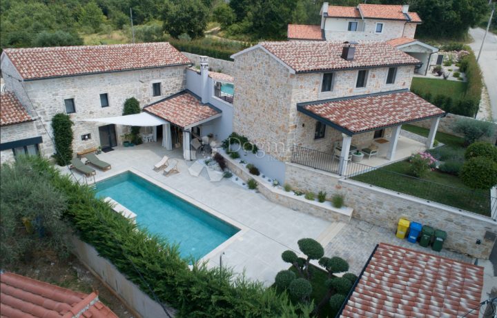 House for sale 415 m² – Vižinada
