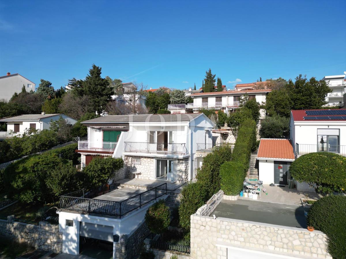 Kuća Na prodaju - PRIMORSKO-GORANSKA NOVI VINODOLSKI