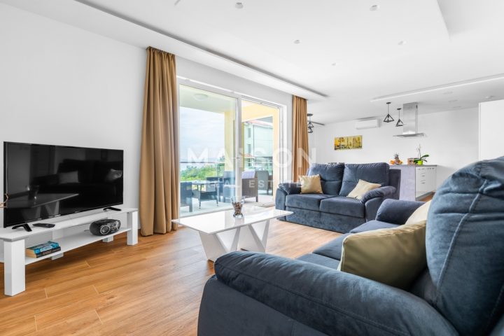 Apartmán na prenájom 120 m² – Kostrena