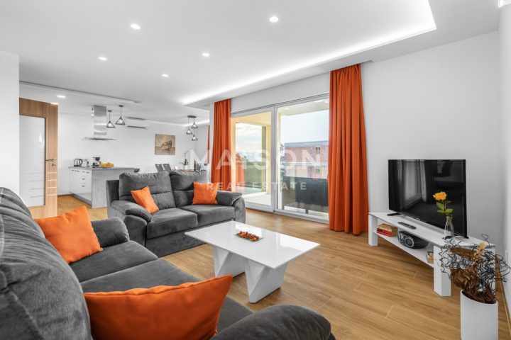 Apartmán na prenájom 120 m² – Kostrena