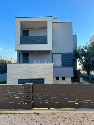 Casa in vendita 247 m² – Sukošan