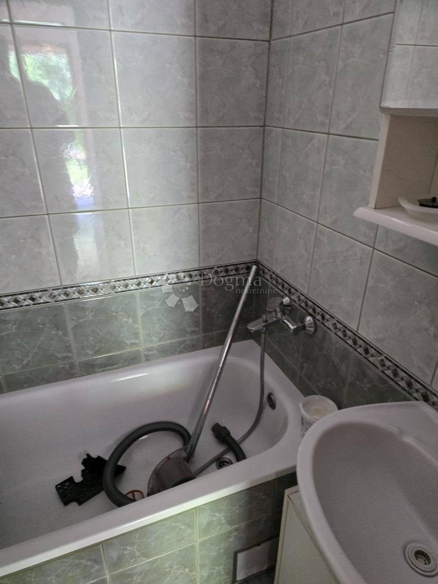 Kuća Na prodaju - VUKOVARSKO-SRIJEMSKA LOVAS