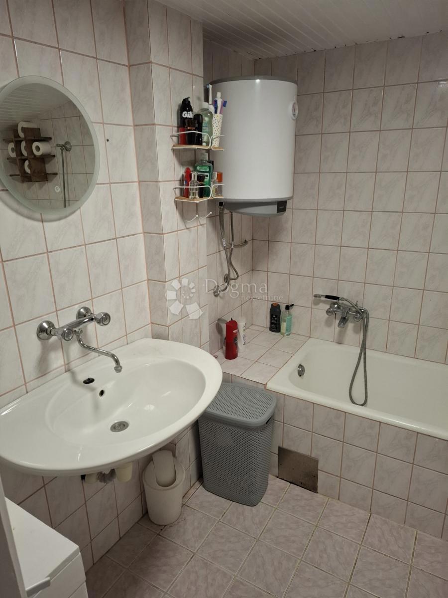 Hiša Na predaj - OSJEČKO-BARANJSKA OSIJEK