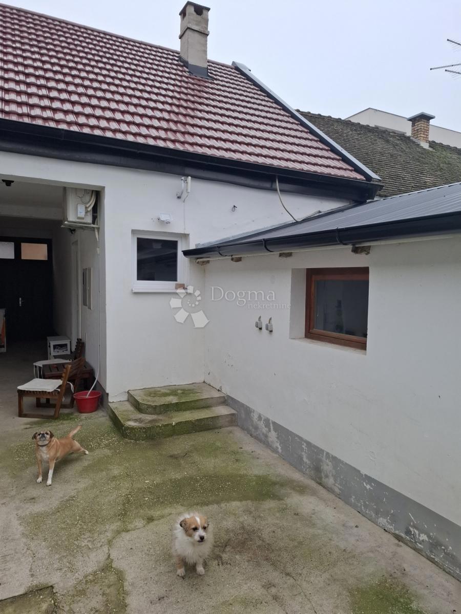 Hiša Na predaj - OSJEČKO-BARANJSKA OSIJEK