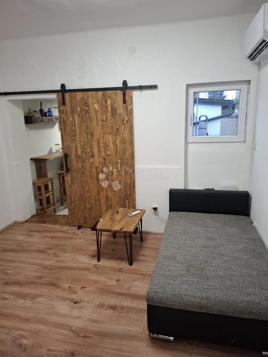 Hiša Na predaj - OSJEČKO-BARANJSKA OSIJEK
