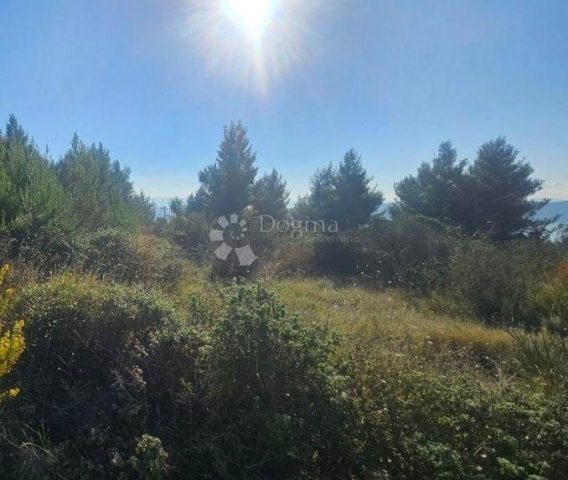 Parcela na predaj 313 m² – Kaštela