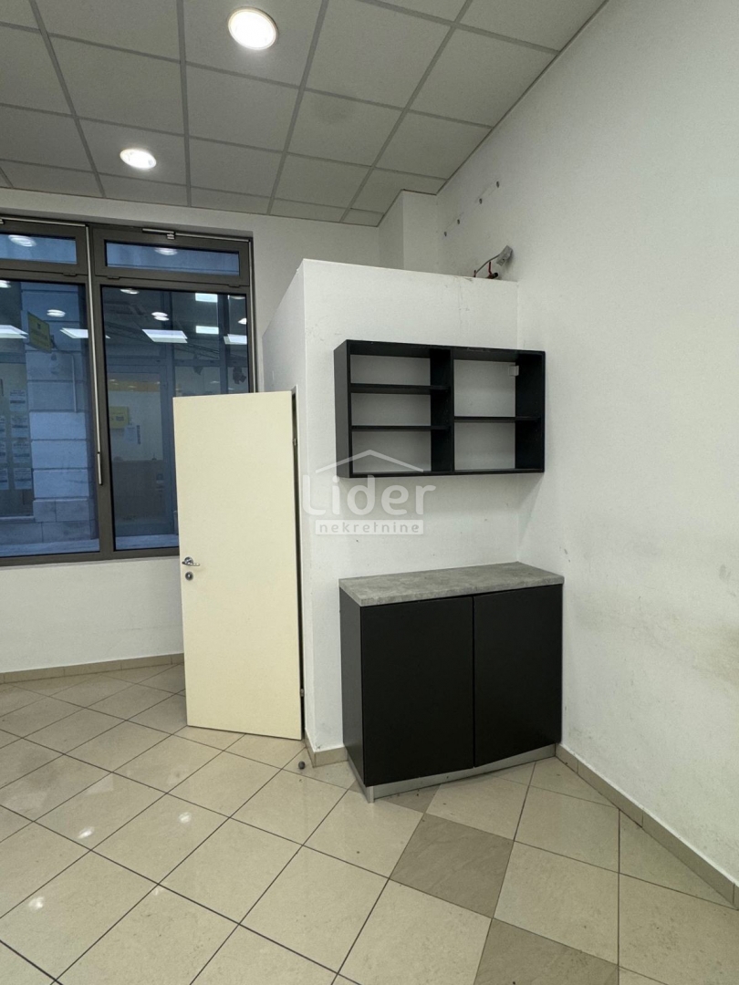 Business premises For rent - PRIMORSKO-GORANSKA RIJEKA