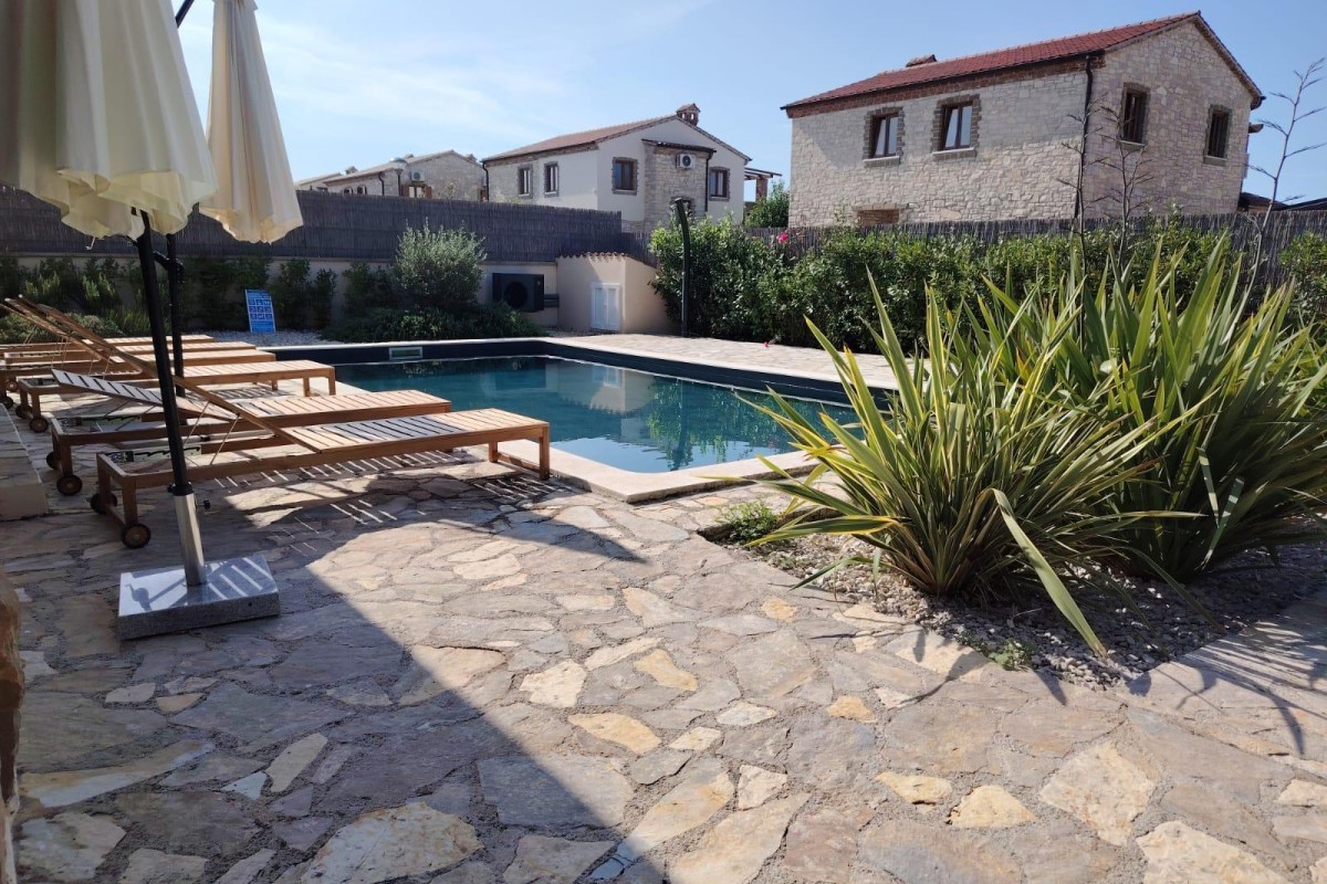 Maison À vendre - ISTARSKA PAZIN