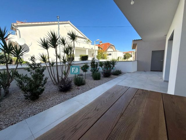 House For sale - šibensko-kninska Vodice - foto 2/39