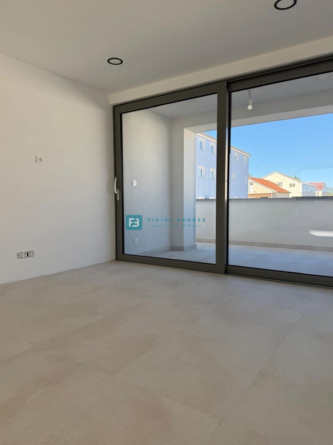 House For sale - ŠIBENSKO-KNINSKA VODICE