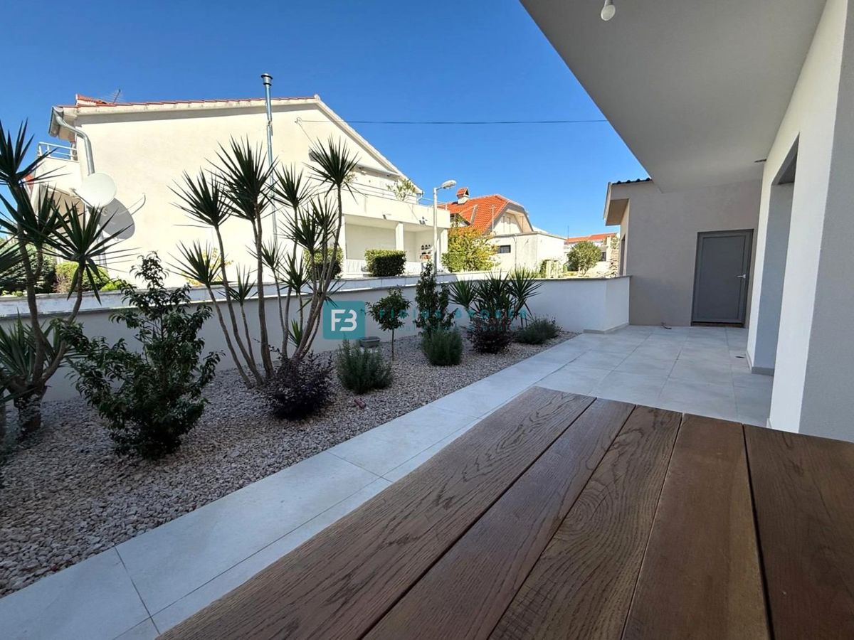 House For sale - šibensko-kninska Vodice - foto 2/39