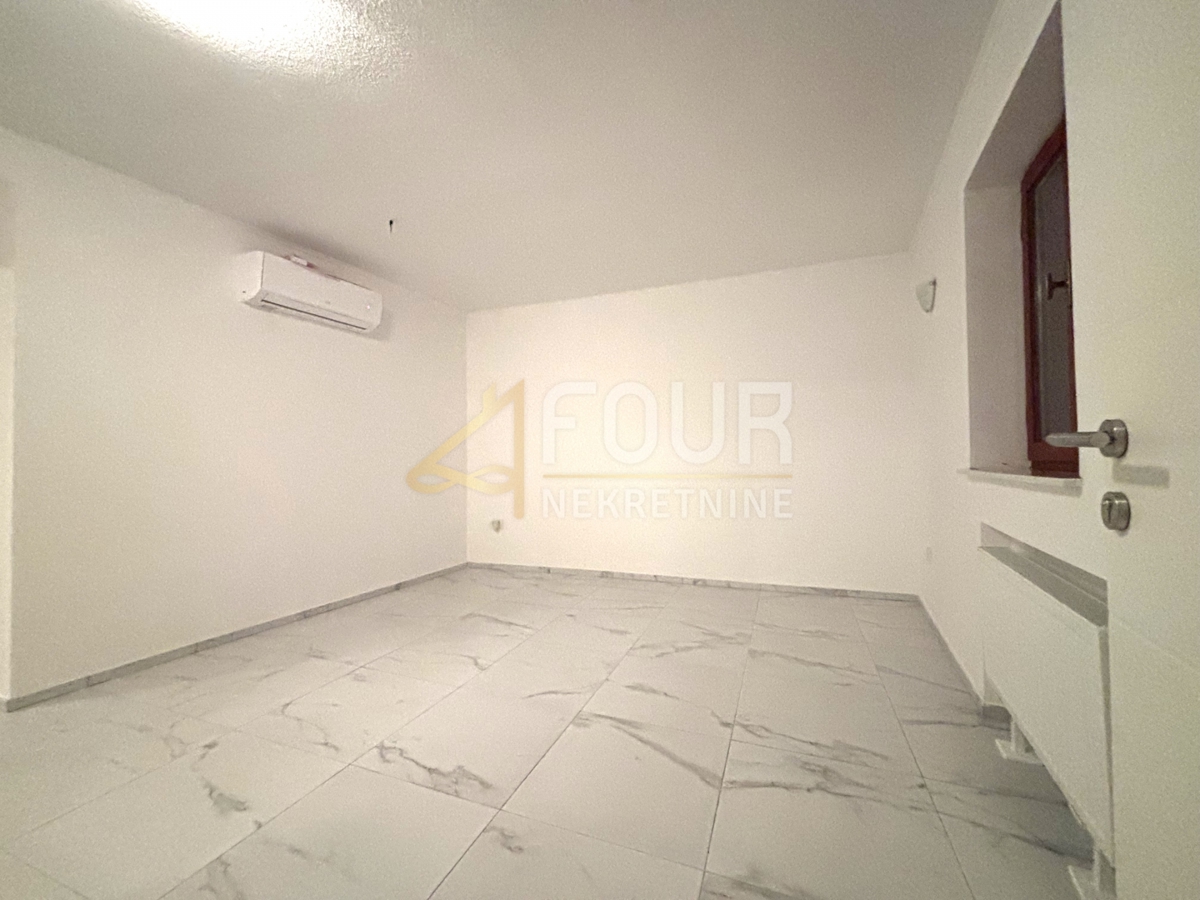 House For sale - Primorsko-goranska Novi Vinodolski - foto 2/7