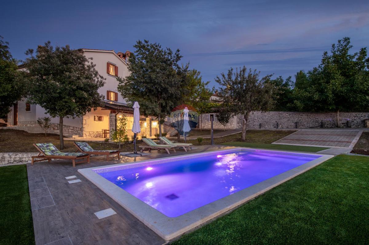 Maison À vendre - ISTARSKA SVETA NEDELJA