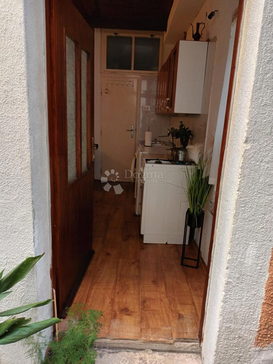 Poslovni prostor Na prodaju - ISTARSKA ROVINJ