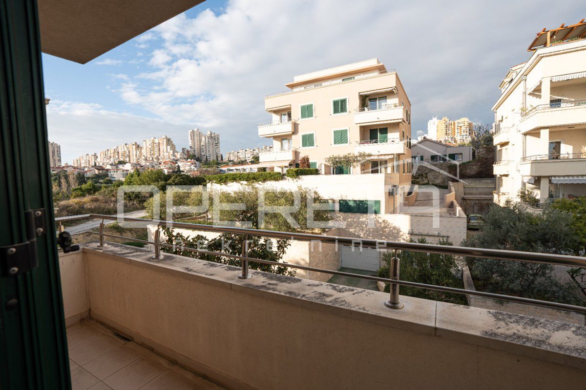 Flat For sale - SPLITSKO-DALMATINSKA SPLIT
