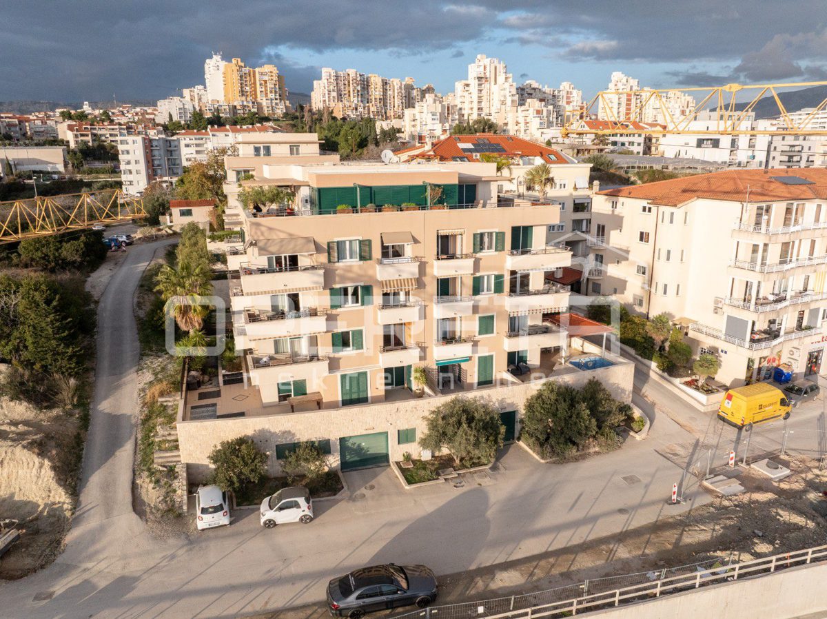 Flat For sale - SPLITSKO-DALMATINSKA SPLIT
