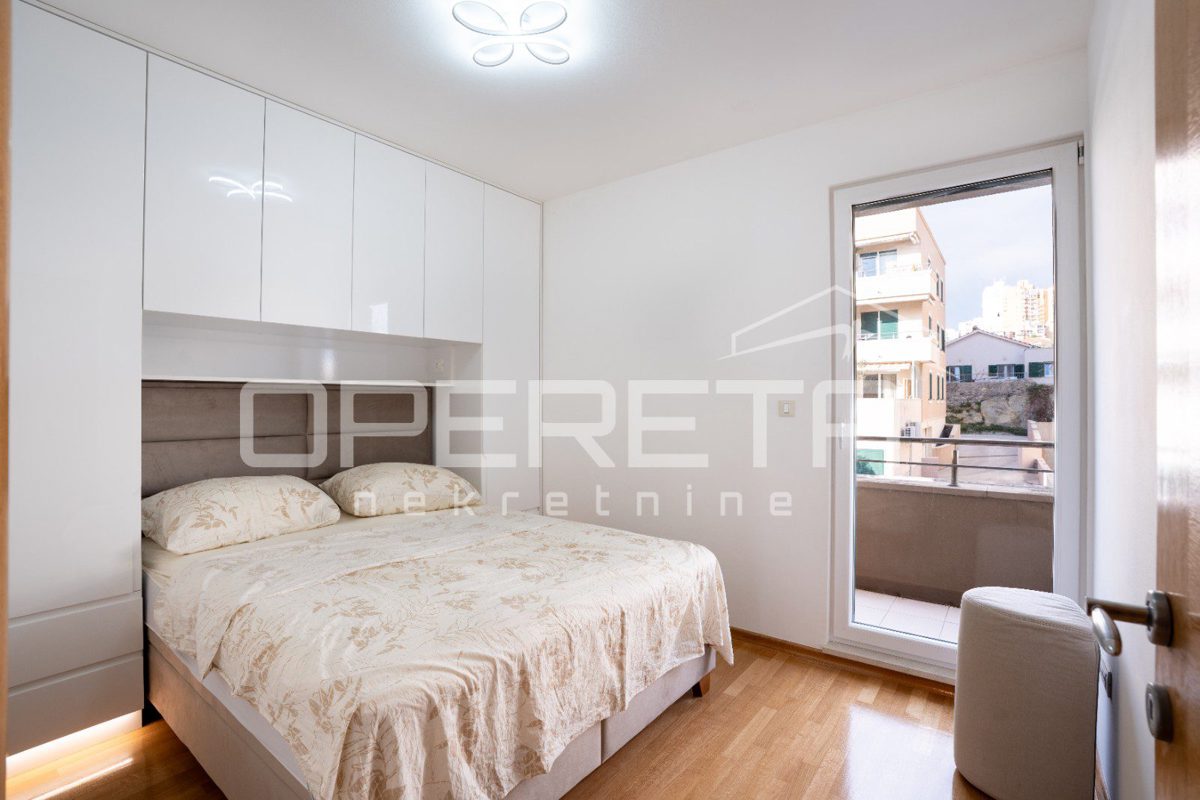 Flat For sale - SPLITSKO-DALMATINSKA SPLIT