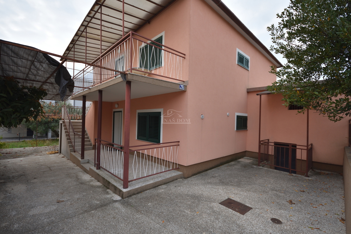 House For sale - ŠIBENSKO-KNINSKA VODICE
