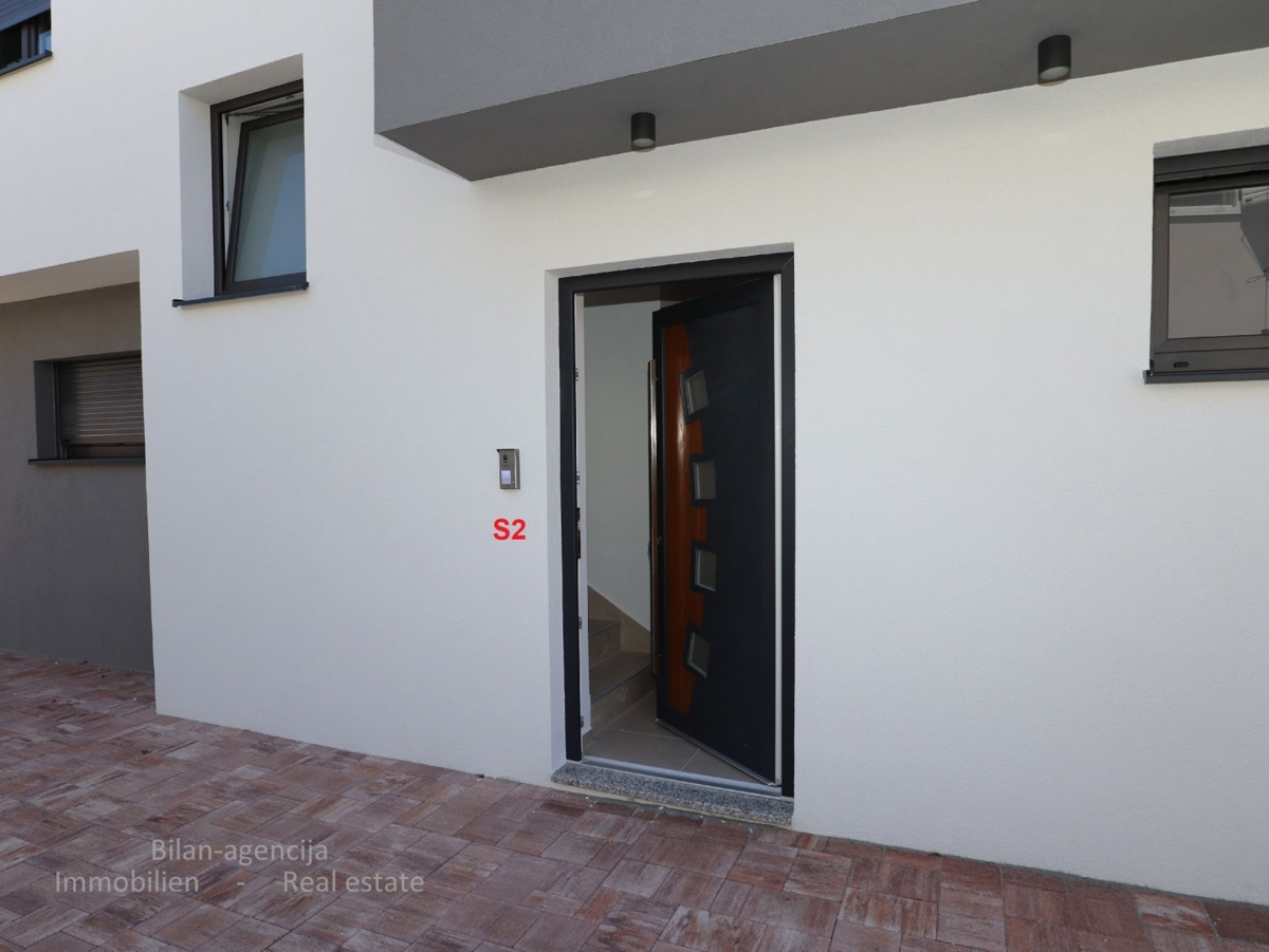 Flat For sale - ŠIBENSKO-KNINSKA VODICE