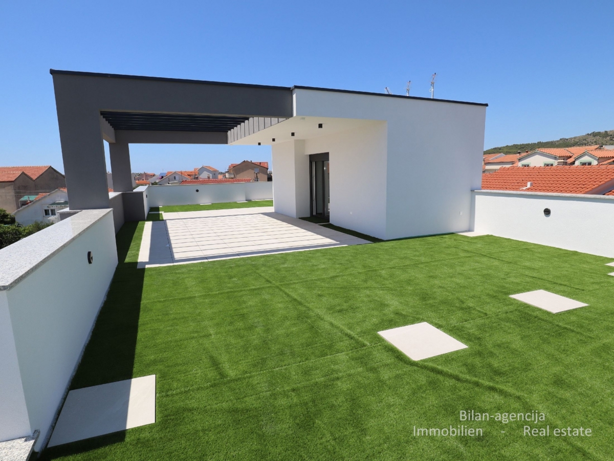 Flat For sale - ŠIBENSKO-KNINSKA VODICE