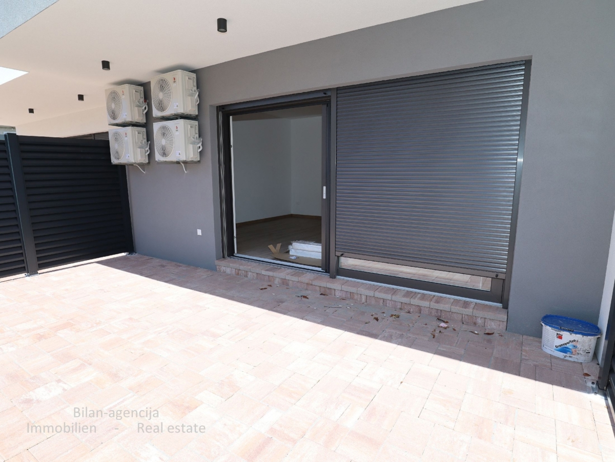 Flat For sale - ŠIBENSKO-KNINSKA VODICE