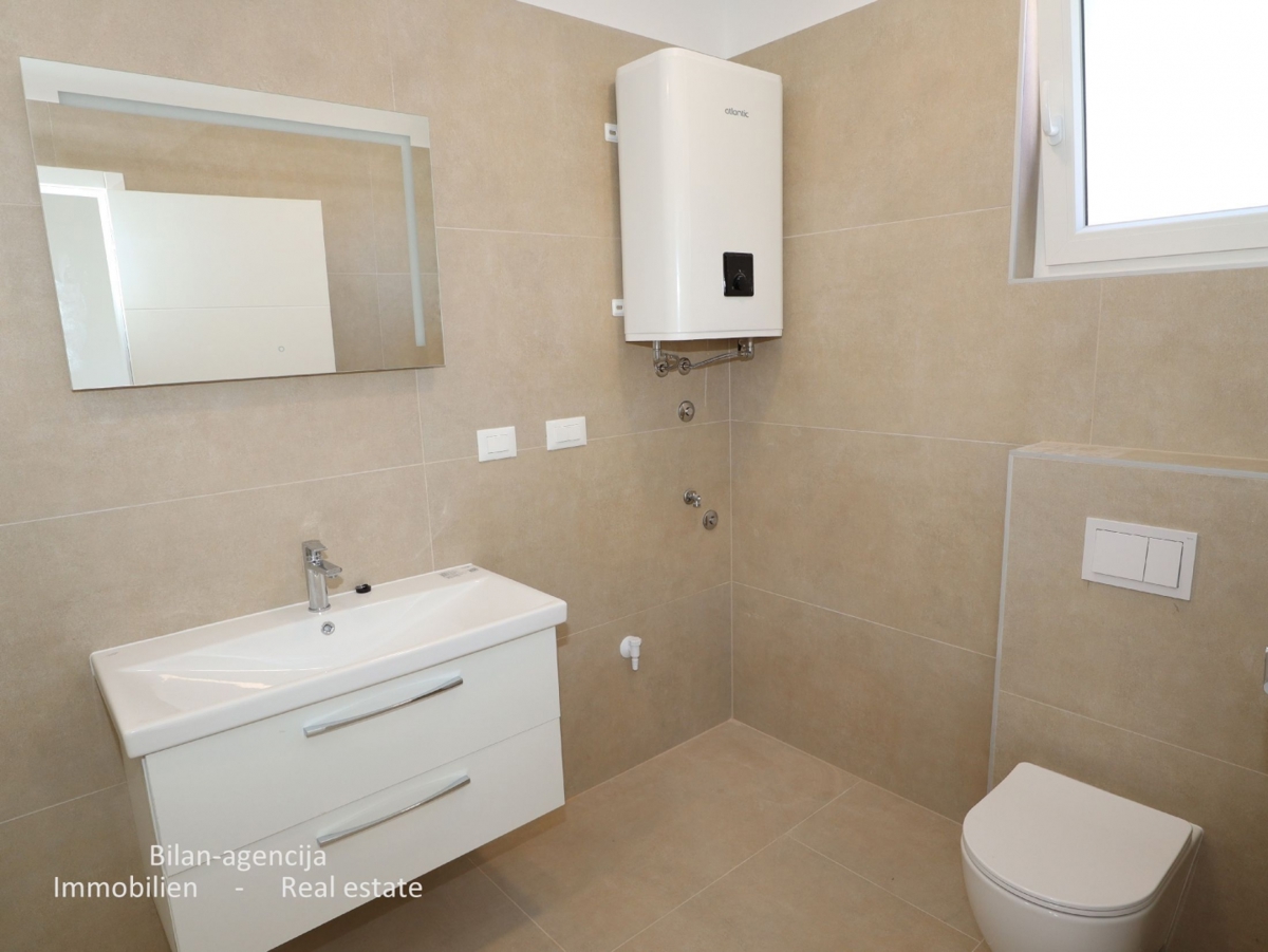 Flat For sale - ŠIBENSKO-KNINSKA VODICE