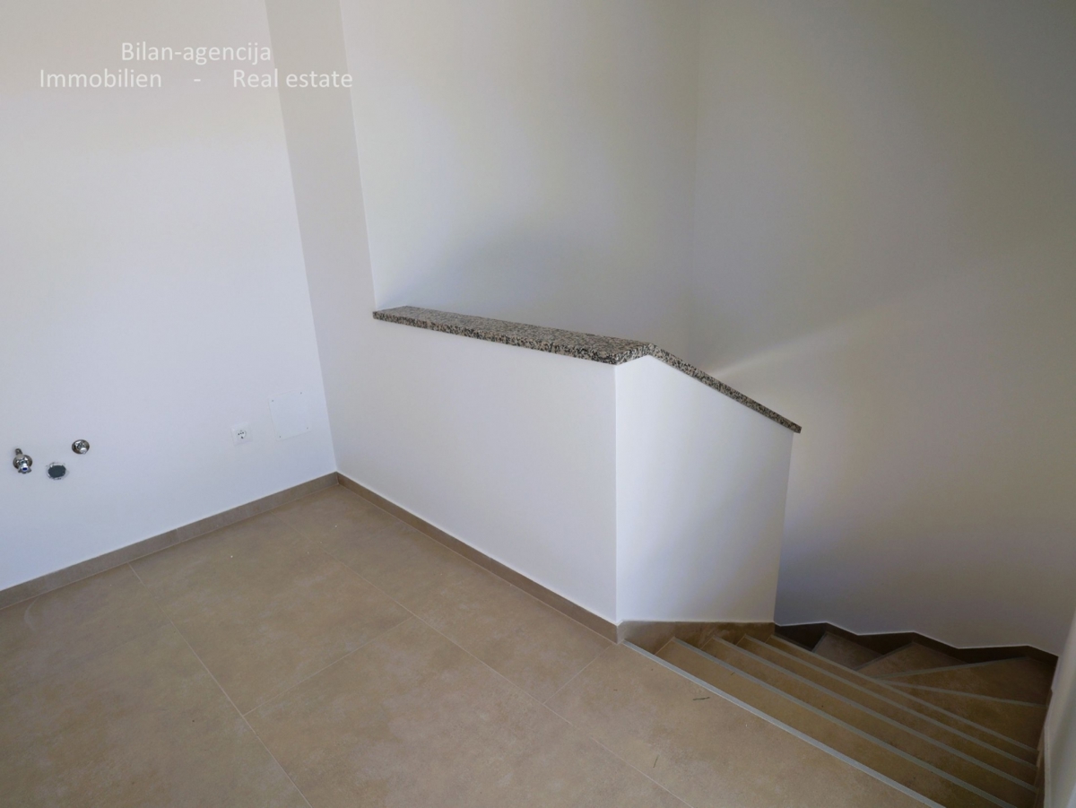 Flat For sale - ŠIBENSKO-KNINSKA VODICE