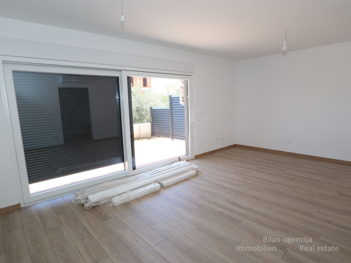 Flat For sale - ŠIBENSKO-KNINSKA VODICE