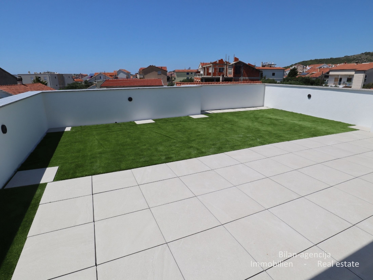 Flat For sale - ŠIBENSKO-KNINSKA VODICE