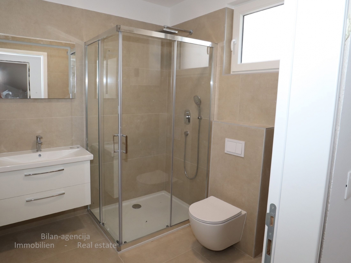 Flat For sale - ŠIBENSKO-KNINSKA VODICE