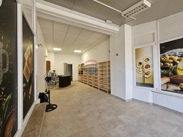 Business premises for sale 38 m² – Rab