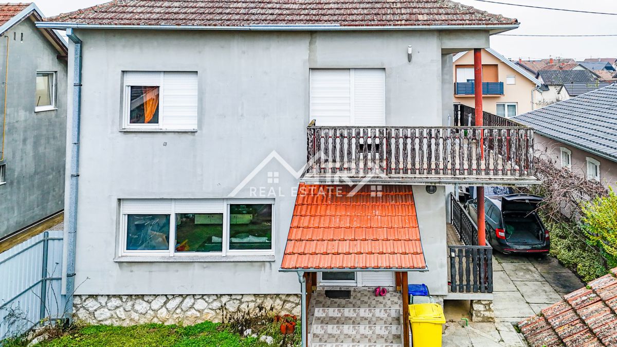 Kuća Na prodaju - VUKOVARSKO-SRIJEMSKA VINKOVCI