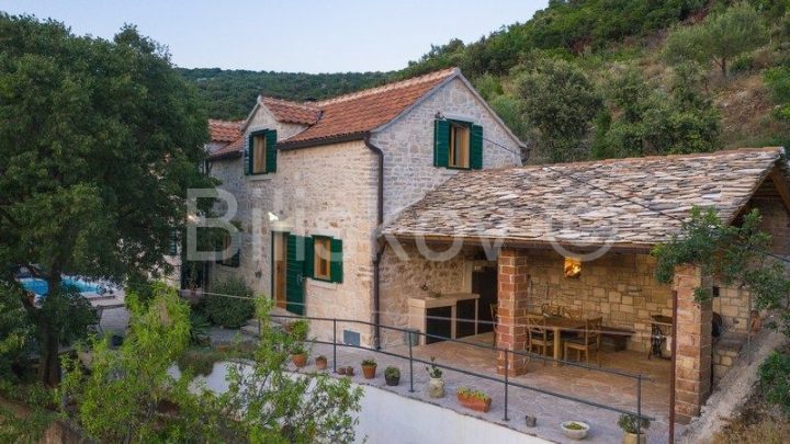 Casa In vendita - Splitsko-dalmatinska Brač - foto 2/15