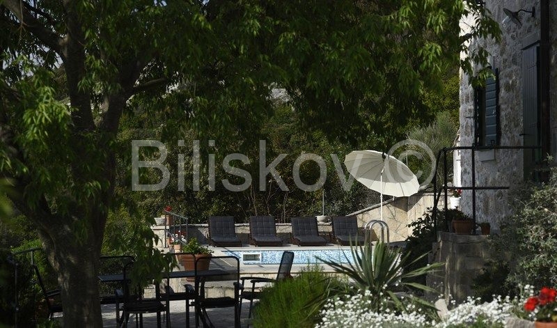 House For sale - SPLITSKO-DALMATINSKA BRAČ
