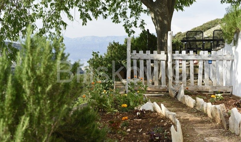 House For sale - SPLITSKO-DALMATINSKA BRAČ