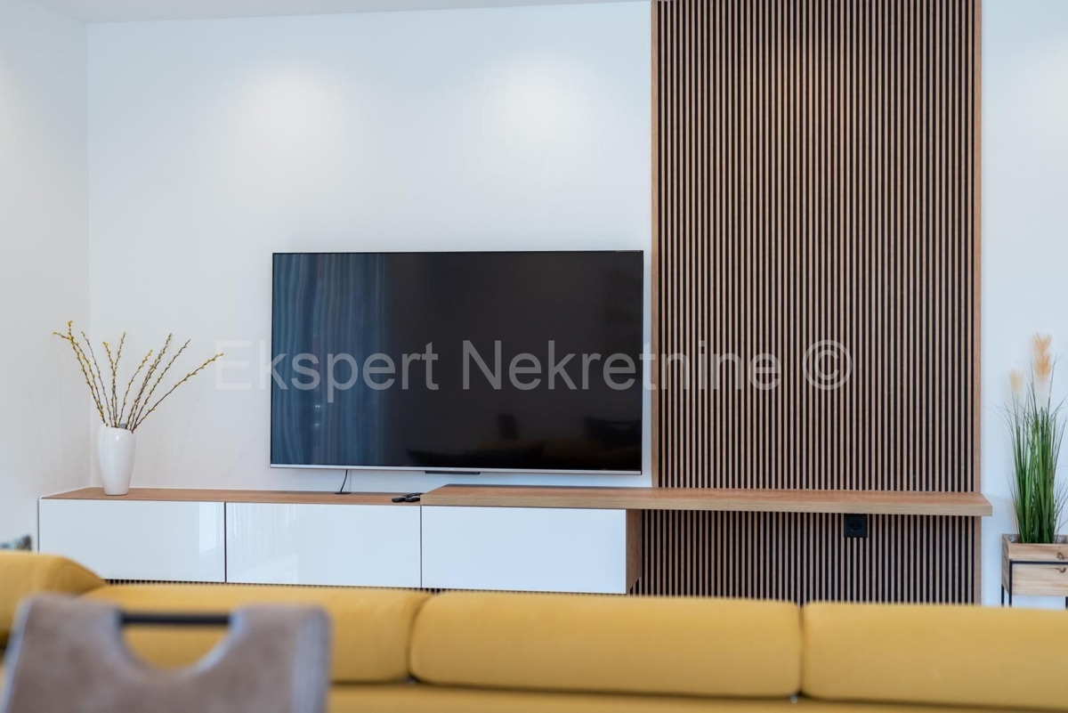 Apartma Na predaj - SPLITSKO-DALMATINSKA ČIOVO