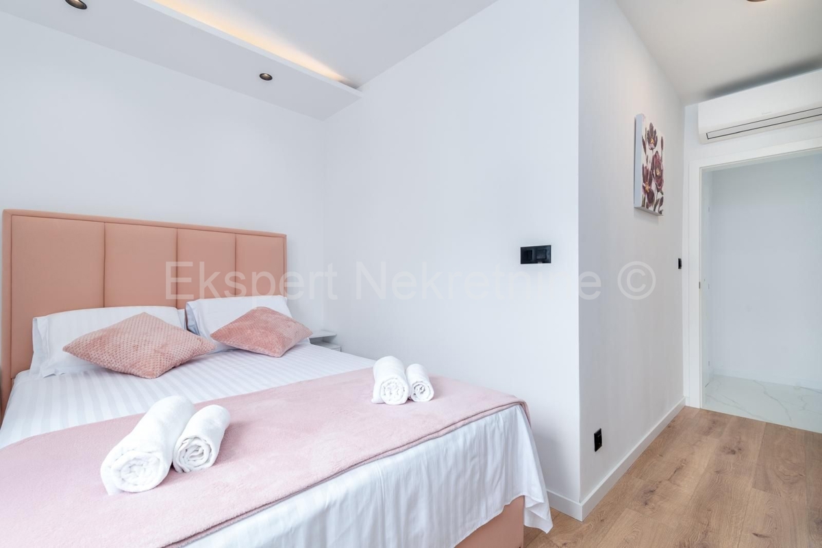 Apartma Na predaj - SPLITSKO-DALMATINSKA ČIOVO