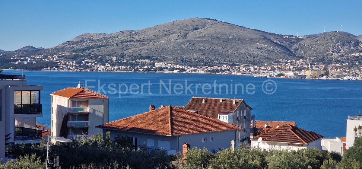 Apartma Na predaj - SPLITSKO-DALMATINSKA ČIOVO