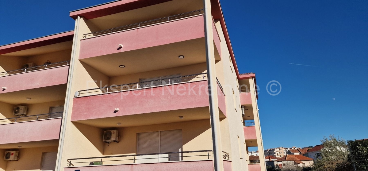 Apartma Na predaj - SPLITSKO-DALMATINSKA ČIOVO