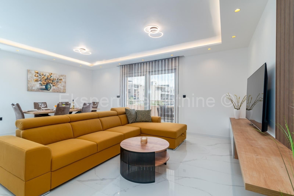 Apartma Na predaj - SPLITSKO-DALMATINSKA ČIOVO