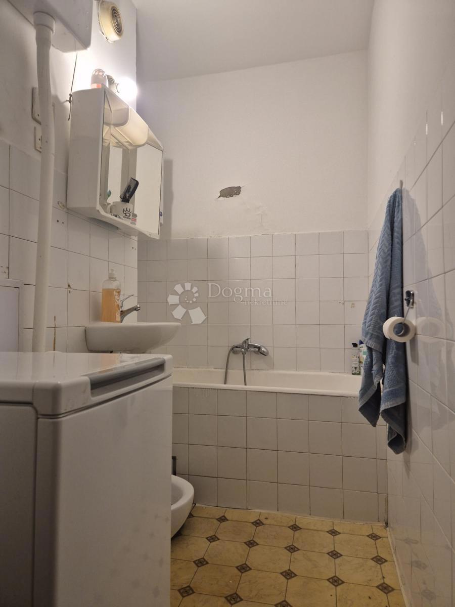 Stan Na prodaju - SPLITSKO-DALMATINSKA SPLIT