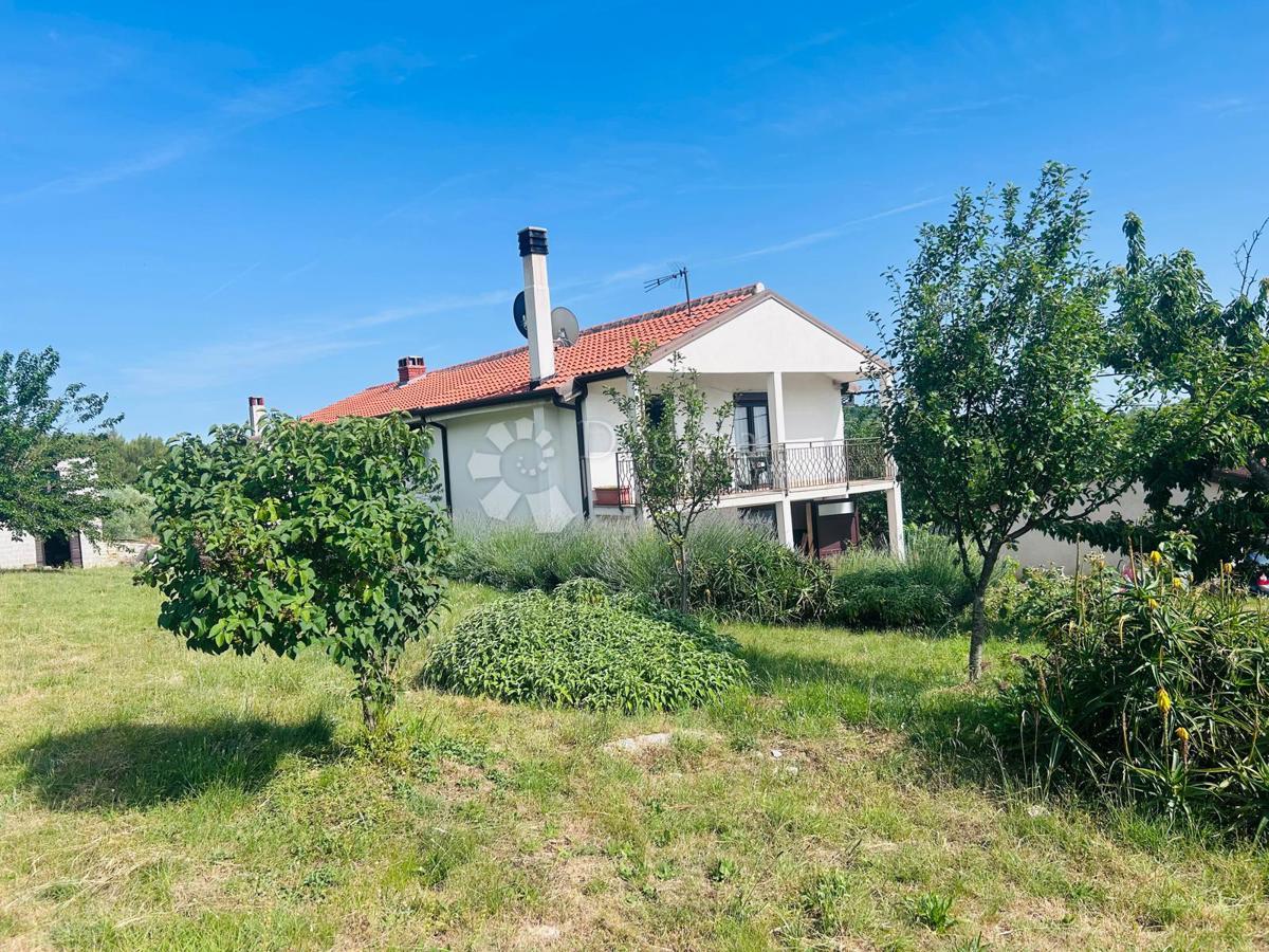 Dom Na predaj - ISTARSKA BUJE
