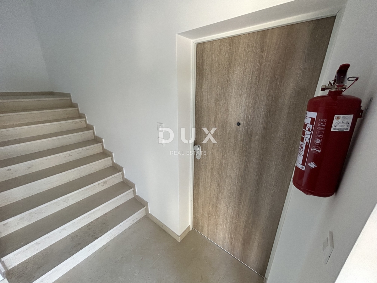 Flat For sale - ŠIBENSKO-KNINSKA TRIBUNJ