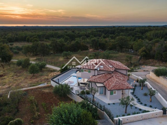 Maison à vendre 240 m² – Poreč