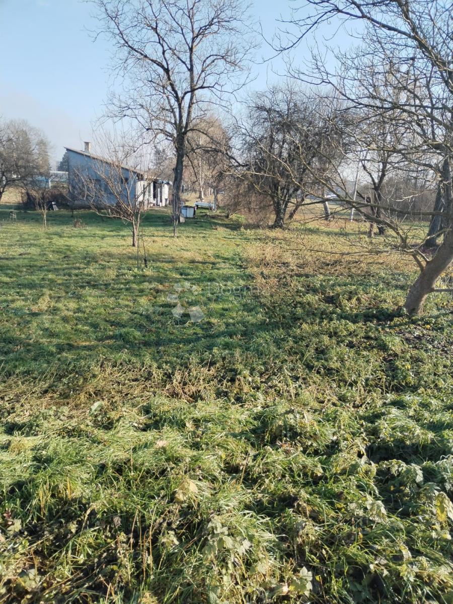 Terreno In vendita - KARLOVAČKA KARLOVAC