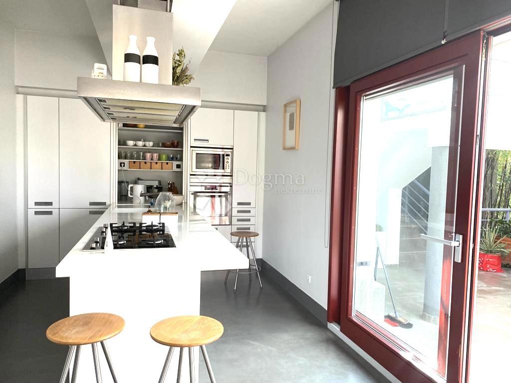 Casa In vendita - GRAD ZAGREB ZAGREB