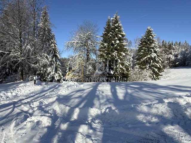 Terreno in vendita 1734 m² – Ravna Gora