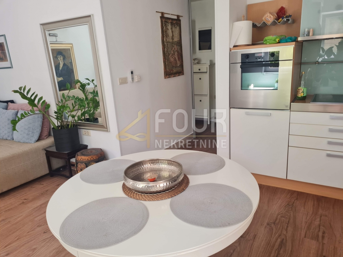 Apartment Zu verkaufen - PRIMORSKO-GORANSKA MOŠĆENIČKA DRAGA